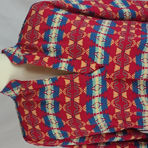Yahada Southwestern Print Blouse - Picture 2 of 12